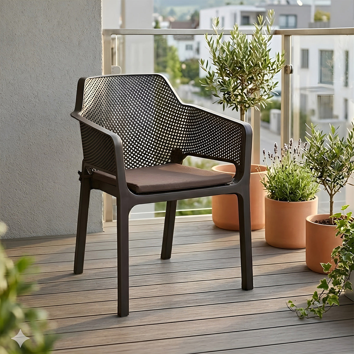 Nilkamal Captain Chair with Leatherette Cushion
